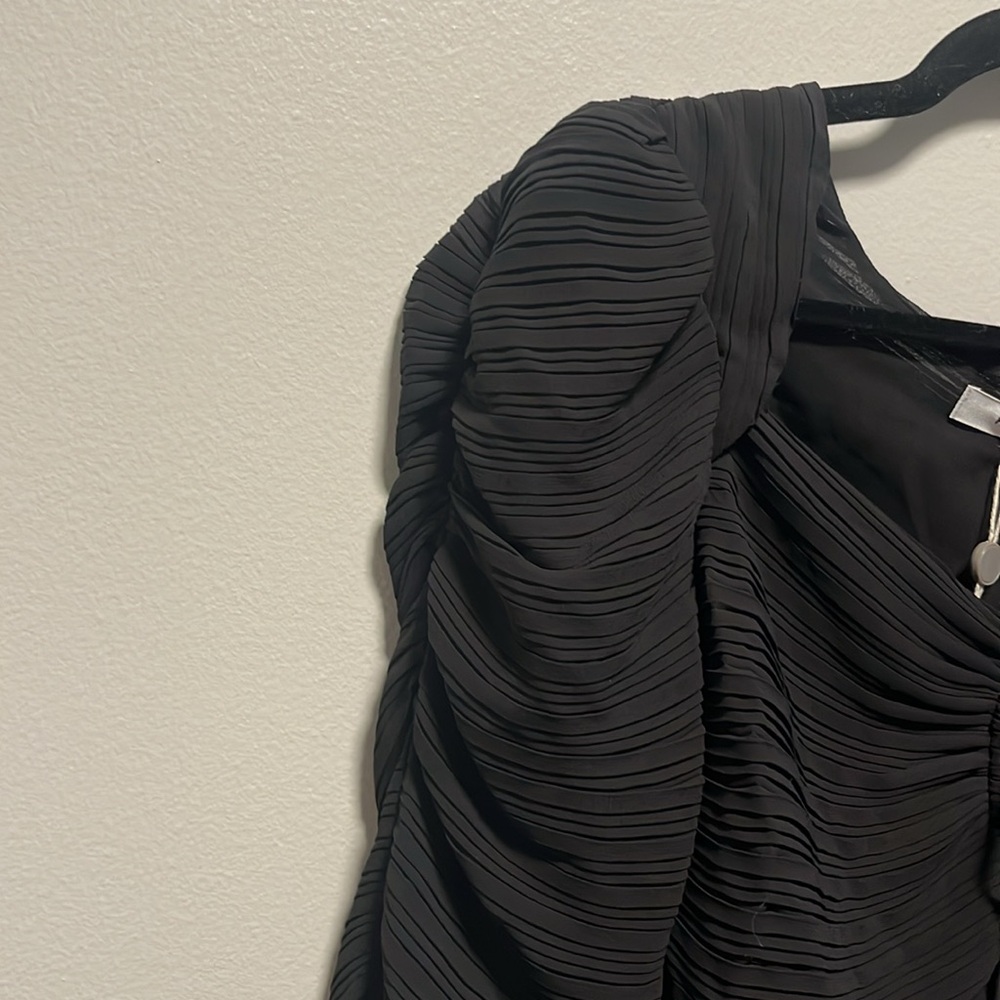 FRAME (NWT) Gathered Keyhole Tie Neck Top, Plissé-Crepe, Size L - Picture 9 of 16